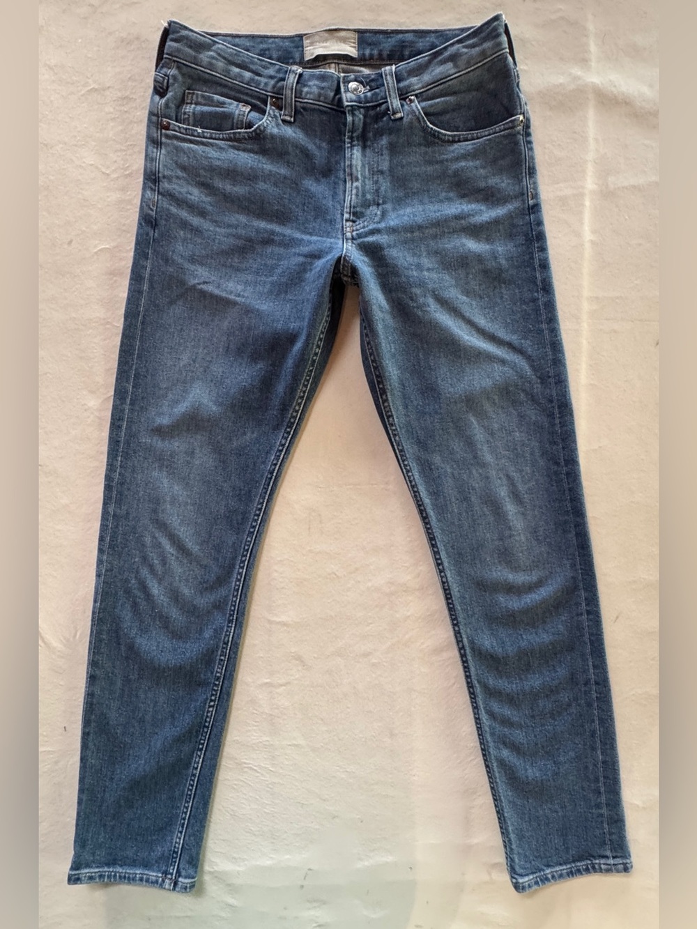 Everlane The Selvedge Slim Fit Jeans Denim Blue
Mid-Rise Organic Cotton (29) - Picture 3 of 15